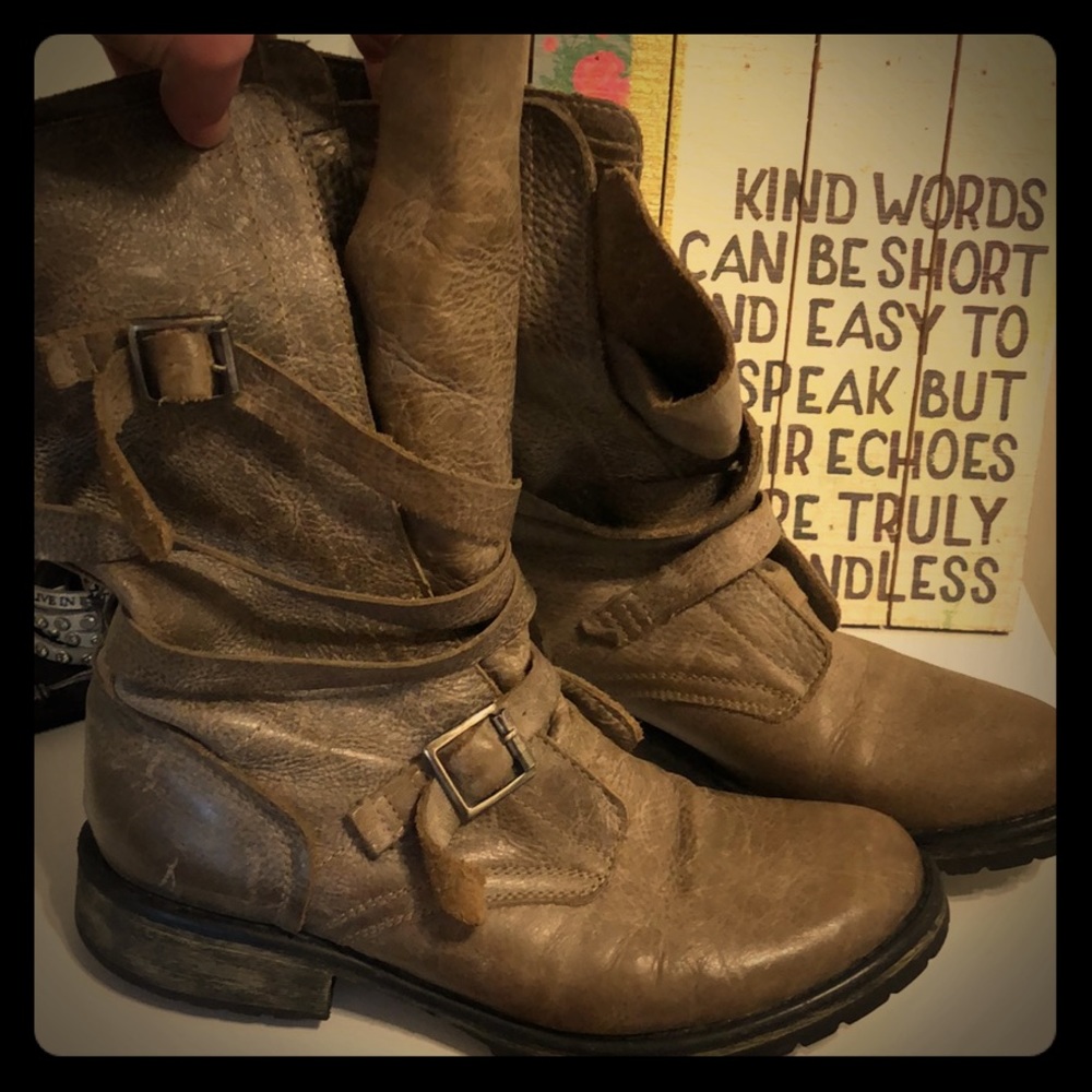 Steve Madden boots